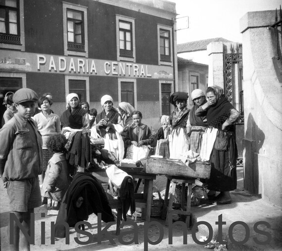 Leixoes, Portugal, Market Scene by J. Dearden Holmes, 1920s antique photo reprint, Portugal History, Market Seller, Street Scene, Vintage