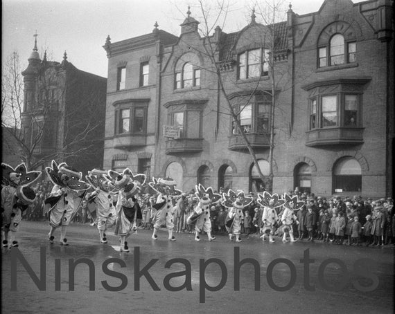 Philadelphia 1927 Mummer's Parade, Floral Figures, Pennsylvania, United States, 1920s antique photo reprint, vintage photography