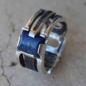 Sterlingzilveren herenring, ring met edelstenen, opengewerkte band, massieve ring, asymmetrische ring, cadeau voor mannen, lapis lazuli, ambachtelijke ring, zilveren herenband, 925