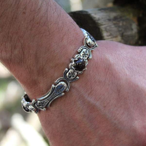 Bracelet pour homme en argent massif, bracelet en argent sterling lourd, bijoux en grenat, fleur de lys, symbole héraldique, bracelet de pierres précieuses, argent pour homme estampé