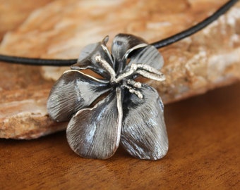 Sterling silver Pendant Necklace,Flower pendant,Dark silver,Artisan silver necklace,Nature silver pendant,Flower jewelry,Handcrafted pendant