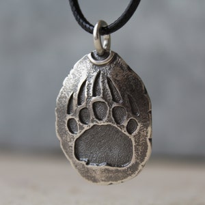 925, berenpoot, sterlinghanger, rustieke hanger, herenketting, zilveren poot, afdruk van poot, ambachtelijke ketting, primitief, geoxideerd zilver, dierenpoot