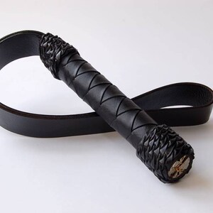 Flogger (fouet) En Cuir De Vache - 50 Lanières - Longueur 23 Pouces - Style Culture équestre/BDSM - Neuf