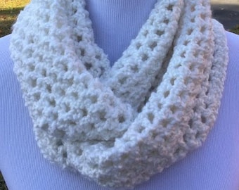 CROCHET INFINITY SCARF Homespun Yarn Handmade White Scarf Chunky Soft and Warm Neck Warmer Gift for Her Winter Accessory
