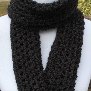 BLACK INFINITY SCARF Crochet Chunky Scarf Homespun Yarn Handmade Neck ...
