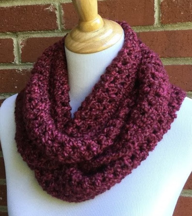 CROCHET INFINITY SCARF Bulky Hat Homespun Yarn Handmade Scarf and Hat ...