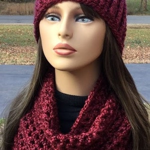 CROCHET INFINITY SCARF Bulky Hat Homespun Yarn Handmade Scarf and Hat ...