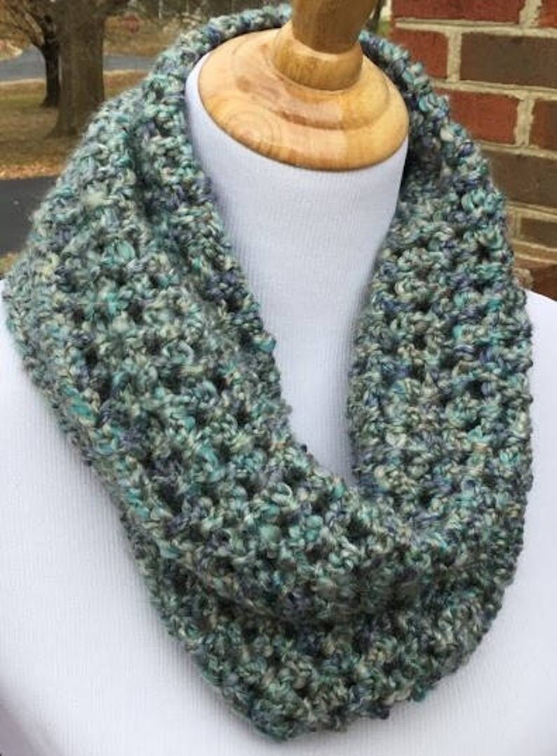 CROCHET INFINITY SCARF Chunky Hat Crochet Homespun Yarn Bulky Infinity ...