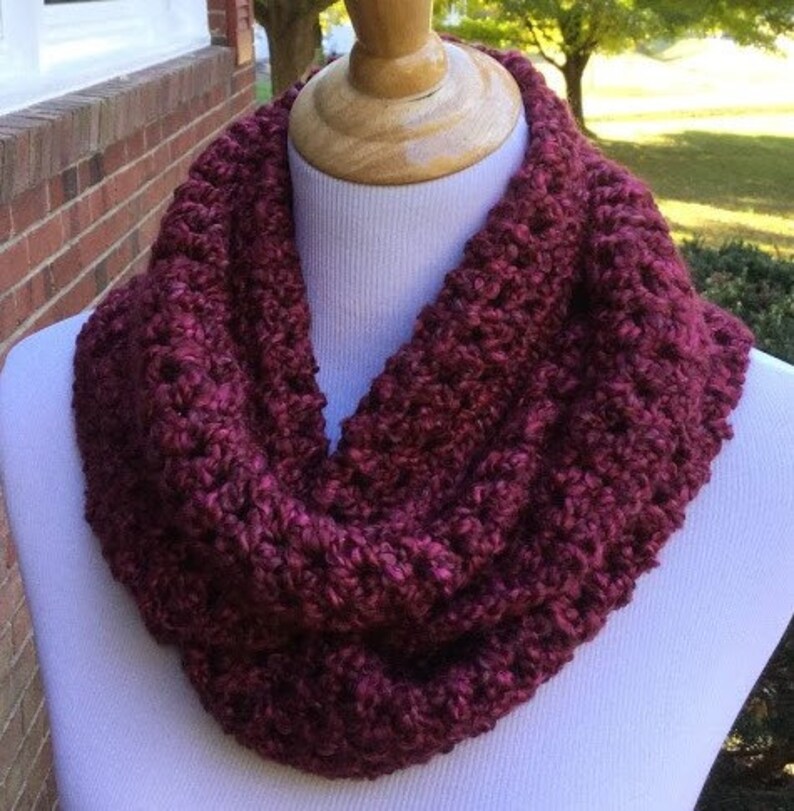 CROCHET INFINITY SCARF Bulky Hat Homespun Yarn Handmade Scarf and Hat ...