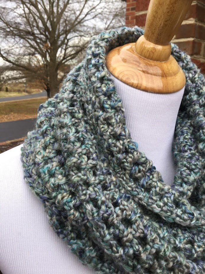 CROCHET INFINITY SCARF Chunky Hat Crochet Homespun Yarn Bulky Infinity ...