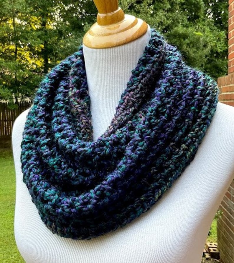 CROCHET INFINITY SCARF Chunky Scarf Homespun Yarn Handmade Neck Warmer ...