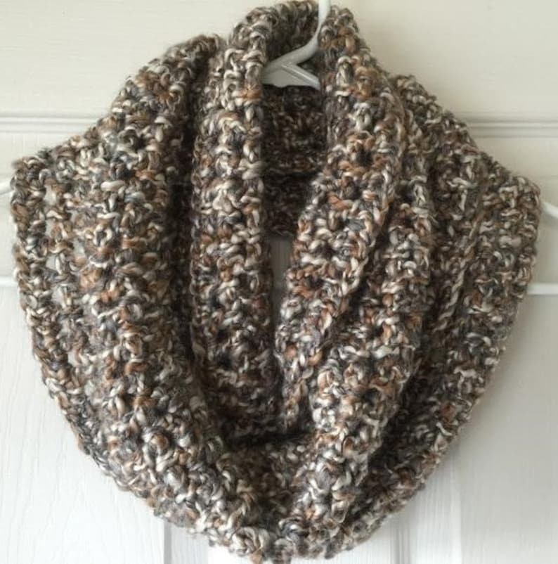 CROCHET INFINITY SCARF Bulky Hat Homespun Yarn Handmade Scarf and Hat ...