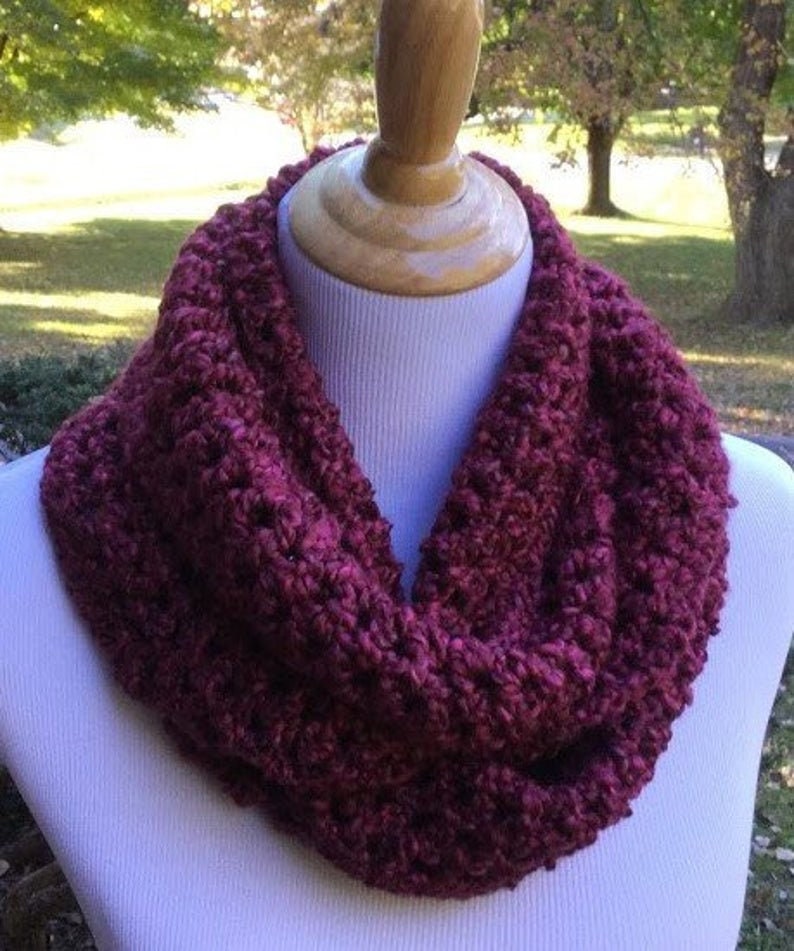CROCHET INFINITY SCARF Bulky Hat Homespun Yarn Handmade Scarf | Etsy