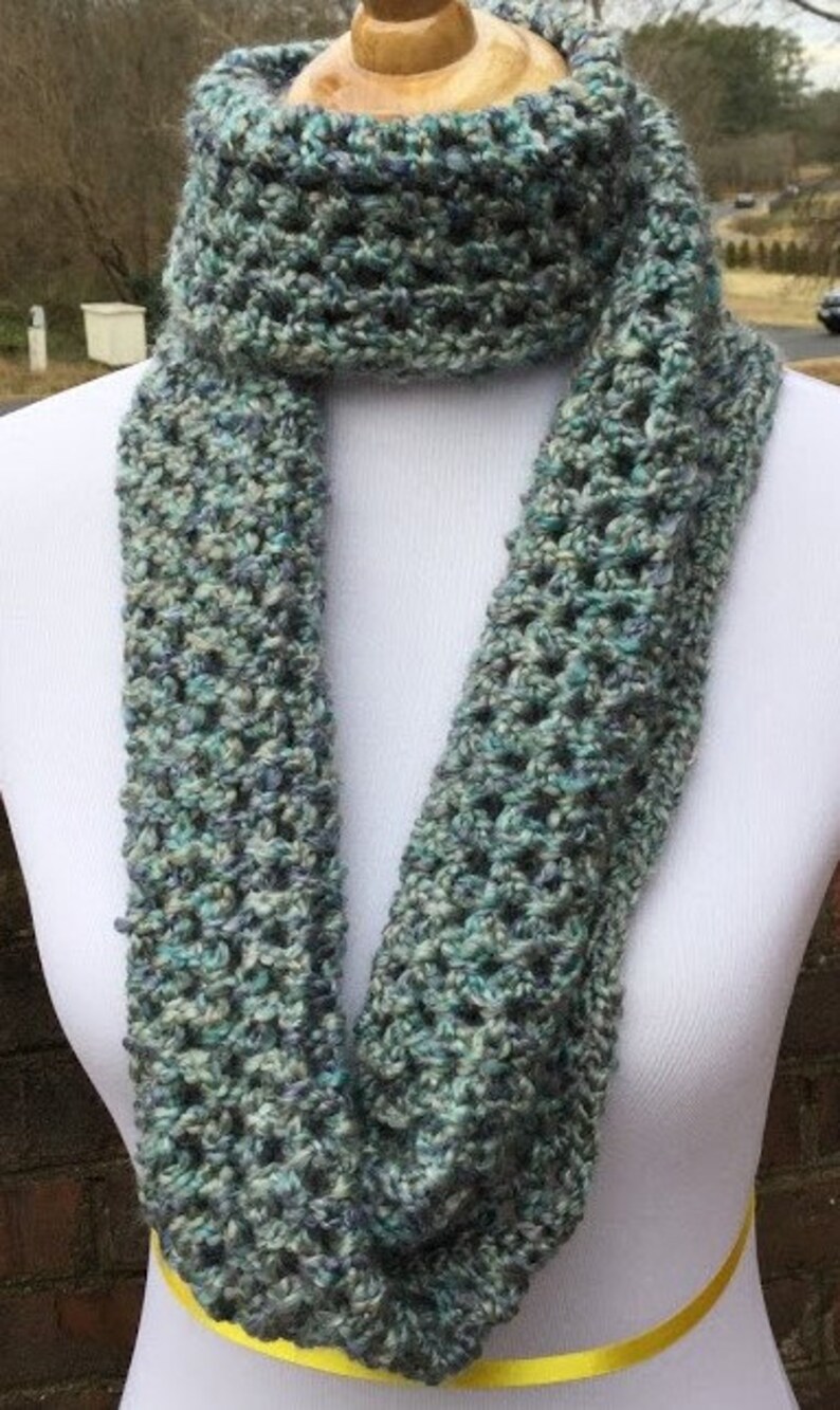 CROCHET INFINITY SCARF Chunky Hat Crochet Homespun Yarn Bulky Infinity ...