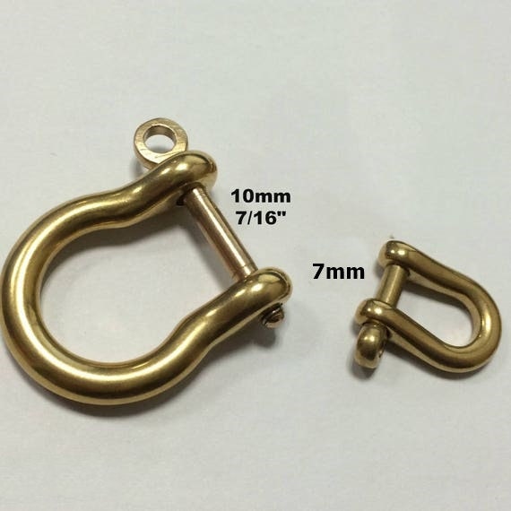 Small brass bow shackle 30mm 