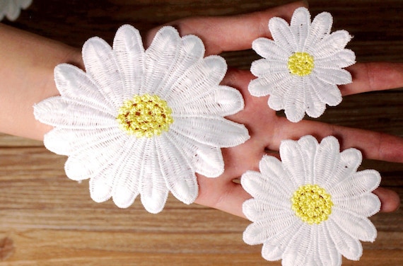 White Daisy Applique Floral Sew-on Patch Embroidered Lace 5cm 2 Rustic Country Boho Flower Sewing Decor Kids Bow Jacket Shorts Invitation