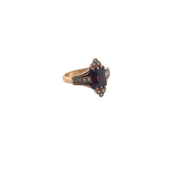 Antique 14K Yellow Gold Garnet and Seed Pearl Ring - image 4