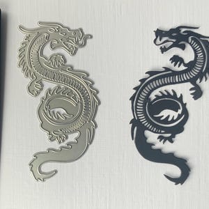 Matrice de découpe dragon. orientale. Belle taille. Pour la fabrication de cartes