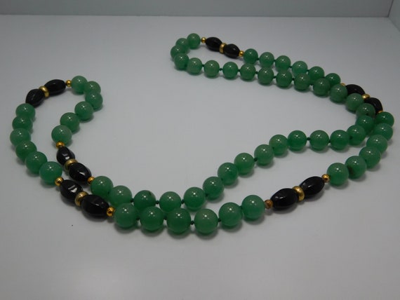 Jadeite And Black Spinel Beaded Necklace - image 2