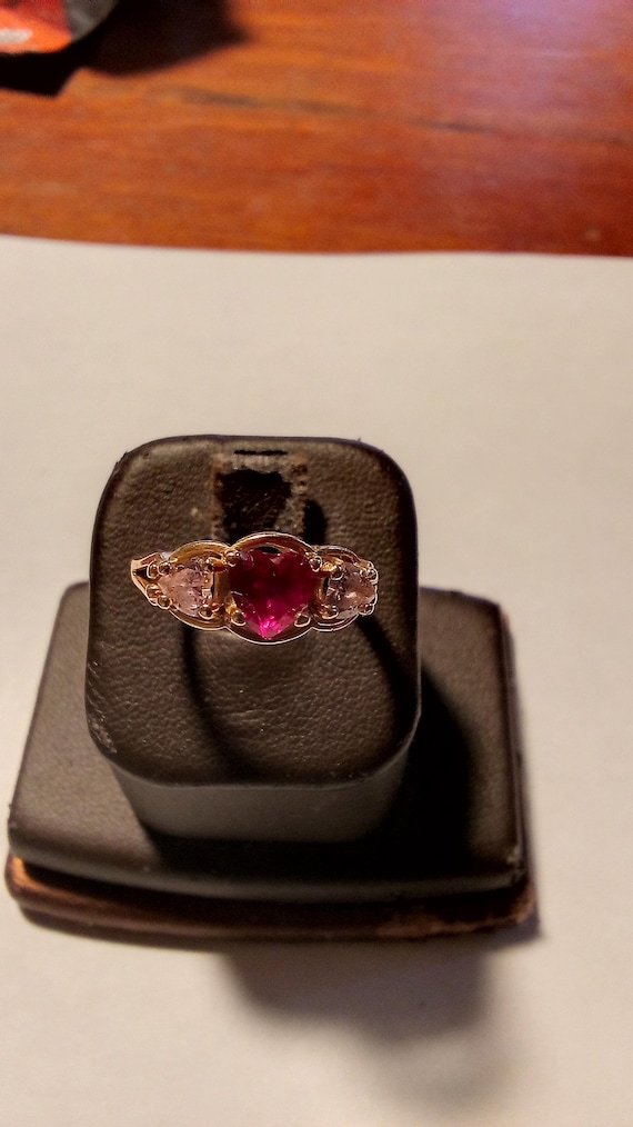 10K ruby Red stone Filigree Ring Size 7 - image 2