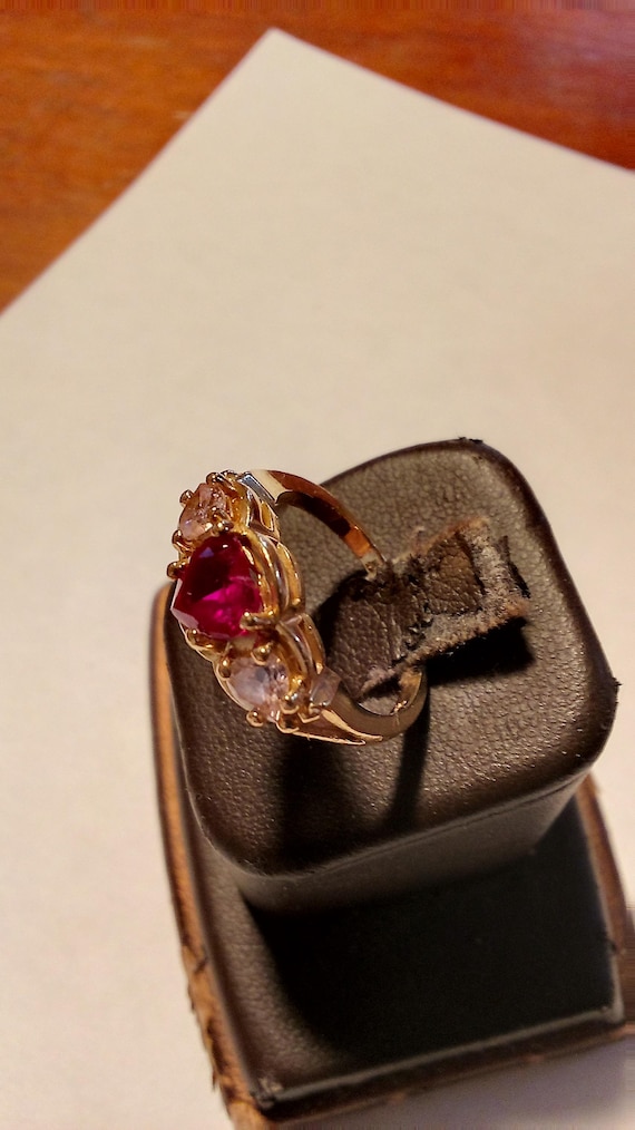 10K ruby Red stone Filigree Ring Size 7 - image 4