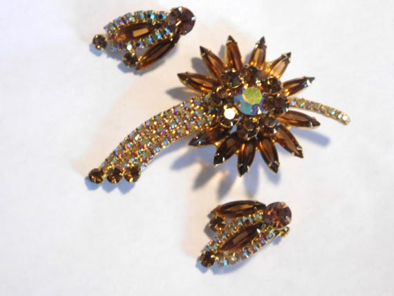 Julanna Brooch and Earring Set - image 2