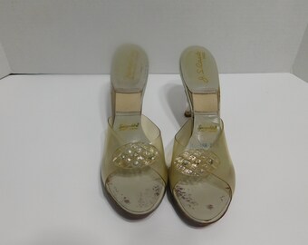 Vintage 1950's Lucite Shoes