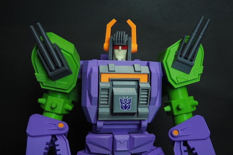 transformers giant robot toy
