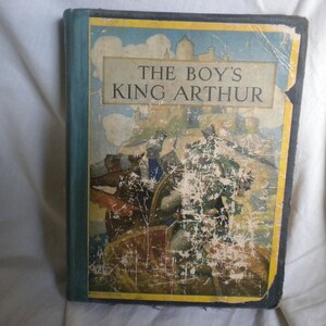 1928**The Boys King Arthur*Sir Thomas Malorys History of King Arthur and the Knights of the Round Table**Sidney Lanier**ex library book** sj