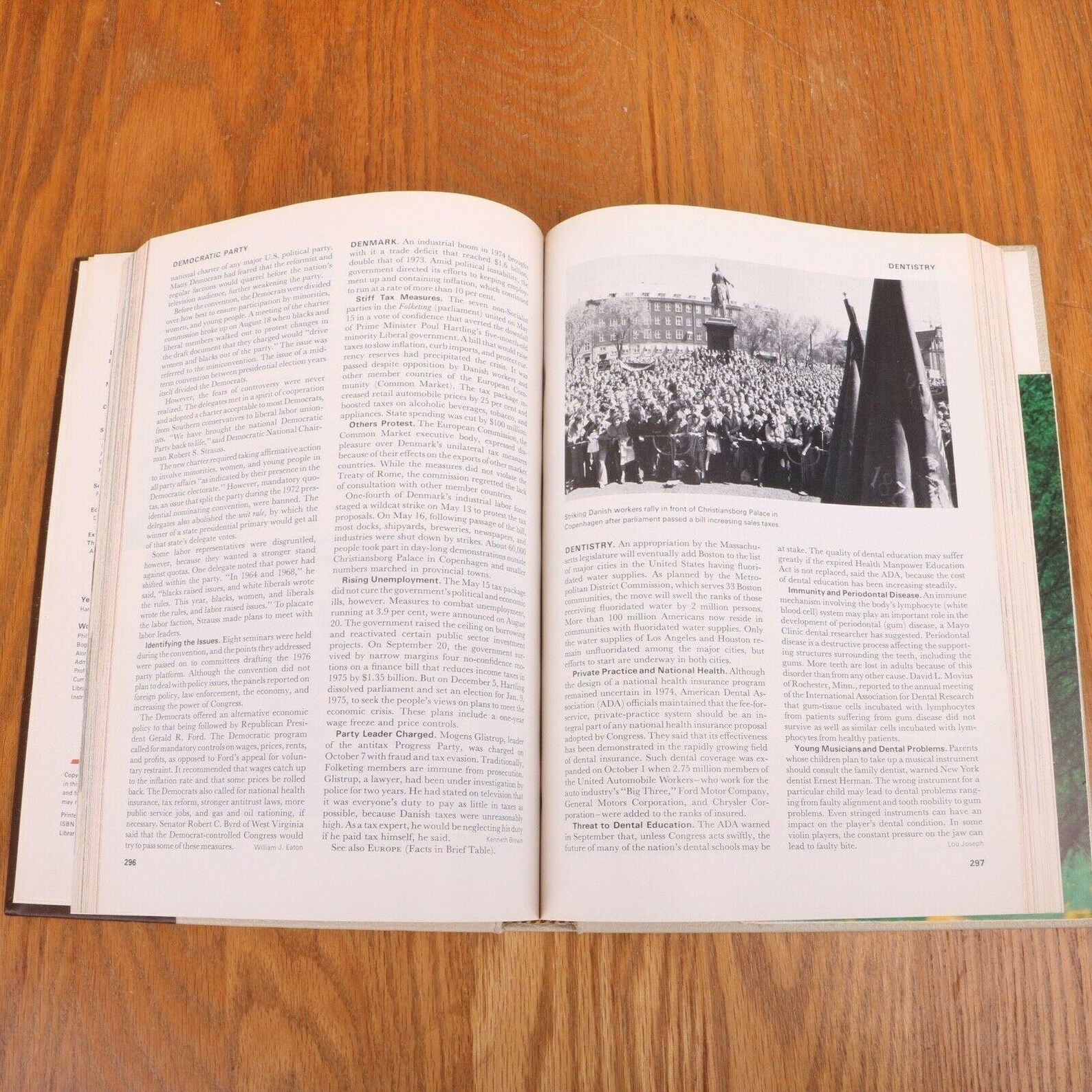 5 World Book Encyclopedia Yearbook Year Books 1975 1976 1977 Etsy