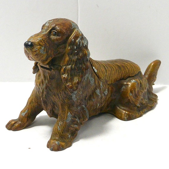 Austrian Cold painted Cocker Spaniel Striker ashtray pipe Rest