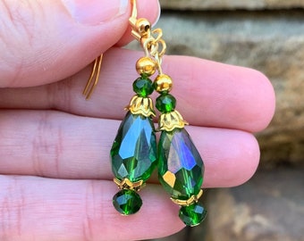 Emerald Green Crystal Teardrop Earrings - May Birthday - Birthstone Earrings