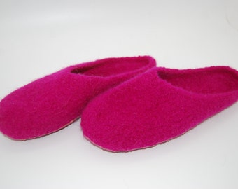 Gr. 39/40 (Length 25 cm): Felted Slippers with Latex Sole / Filz-Hausschuhe mit Latexsohle