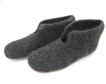 Gr. 39/40 (Length 25 cm): Felted Slippers with Latex Sole / Filz-Hausschuhe mit Latexsohle