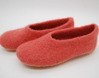 Gr. 36/37 (Length 23 cm): Felted Slippers with Latex Sole / Filz-Hausschuhe mit Latexsohle