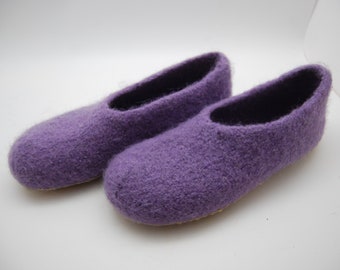 Gr. 41/42 (Length 26,5 cm): Felted Slippers with Latex Sole / Filz-Hausschuhe mit Latexsohle