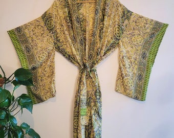 Kimono en soie de bambou / Peignoir / Cadeau d'anniversaire/Demoiselle d'honneur / Cadeau unique / Ethnique commerce équitable / Mariée / Cadeau / Bohème / Peignoir doux/ kimono boho
