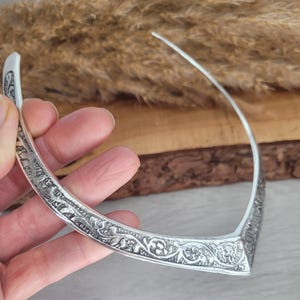Floral Silver Plated Choker: Adjustable Tribal Boho Jewelry