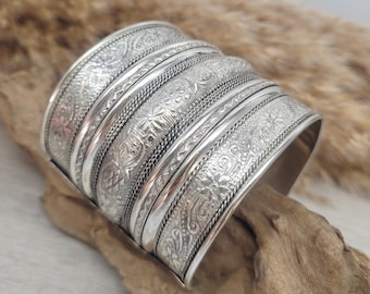 Silver detailed cuff bracelet / Cuff / Bohemian  / Boho / Statement / Unique / Tribal