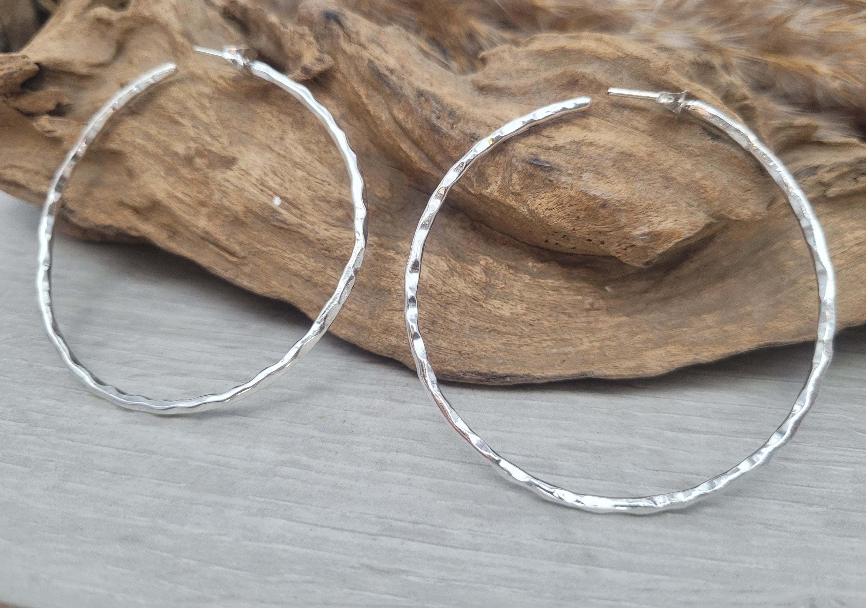 Silber detaillierte Creolen / große Creolen / Silber Ohrringe / Creolen / gedrehte Creolen / Boho / Boho