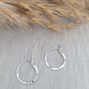 Sterling silver detailed hoops / Small hoops / Minimal jewellery / Minimalist / Gift / Pretty / Elegant / Huggie hoops / French lock