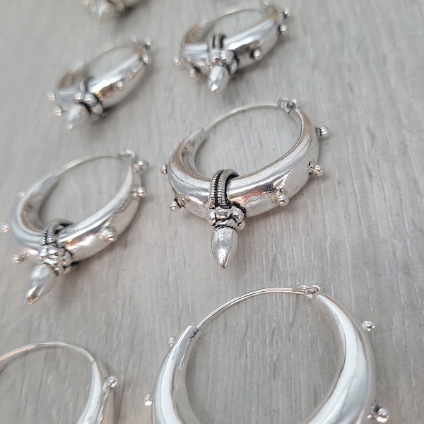 Silver chunky lightweight hoops  / Small hoops / Large earrings  /  Gypsy  /  Bohemian  /  Boho  /  Ethnic hoops