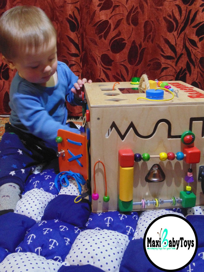 busy bee toy box
