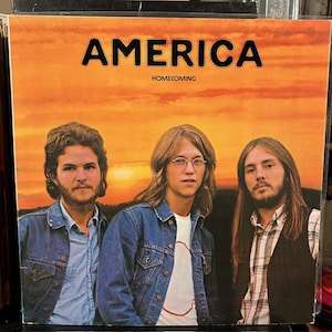 America- "Homecoming", 33 rpm 12" folk rock album, 70's soft rock music, "Ventura Highway", "Only In Your Heart", "California Revisited"