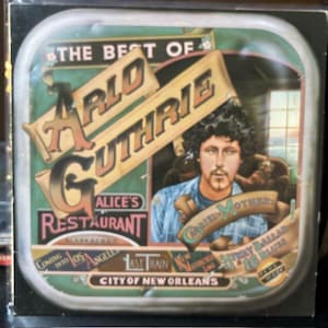 Arlo Guthrie -&quot;The Best  of Arlo Guthrie&quot; Vintage vinyl folk rock record album. &quot;I don&#39;t want a pickle&quot;