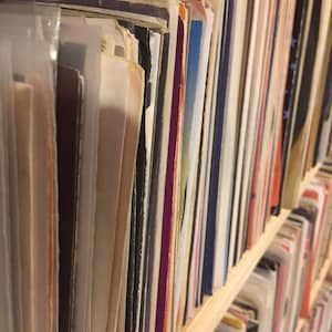 Lot- 20 Random 45 rpm 7” Records. Playable vinyl records in bulk.