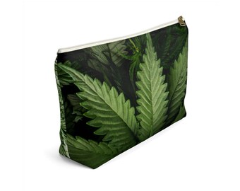 Cannabis Pouch- Bella Foglia Di Cannabis Accessory Pouch