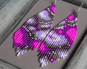 Purple abstract beaded earrings Boho beadwork earrings Pink violet earrings Fringe shining earrings Seed bead earring Colorful pink dangle