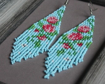 Vintage flowers earrings Pink flowers earrings Blue earrings Seed bead earrings Floral print earring Antique floral earrings Beaded earrings