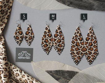 Leopard Print Beaded Earrings: Seed Bead Fringe Dangle Beadwork